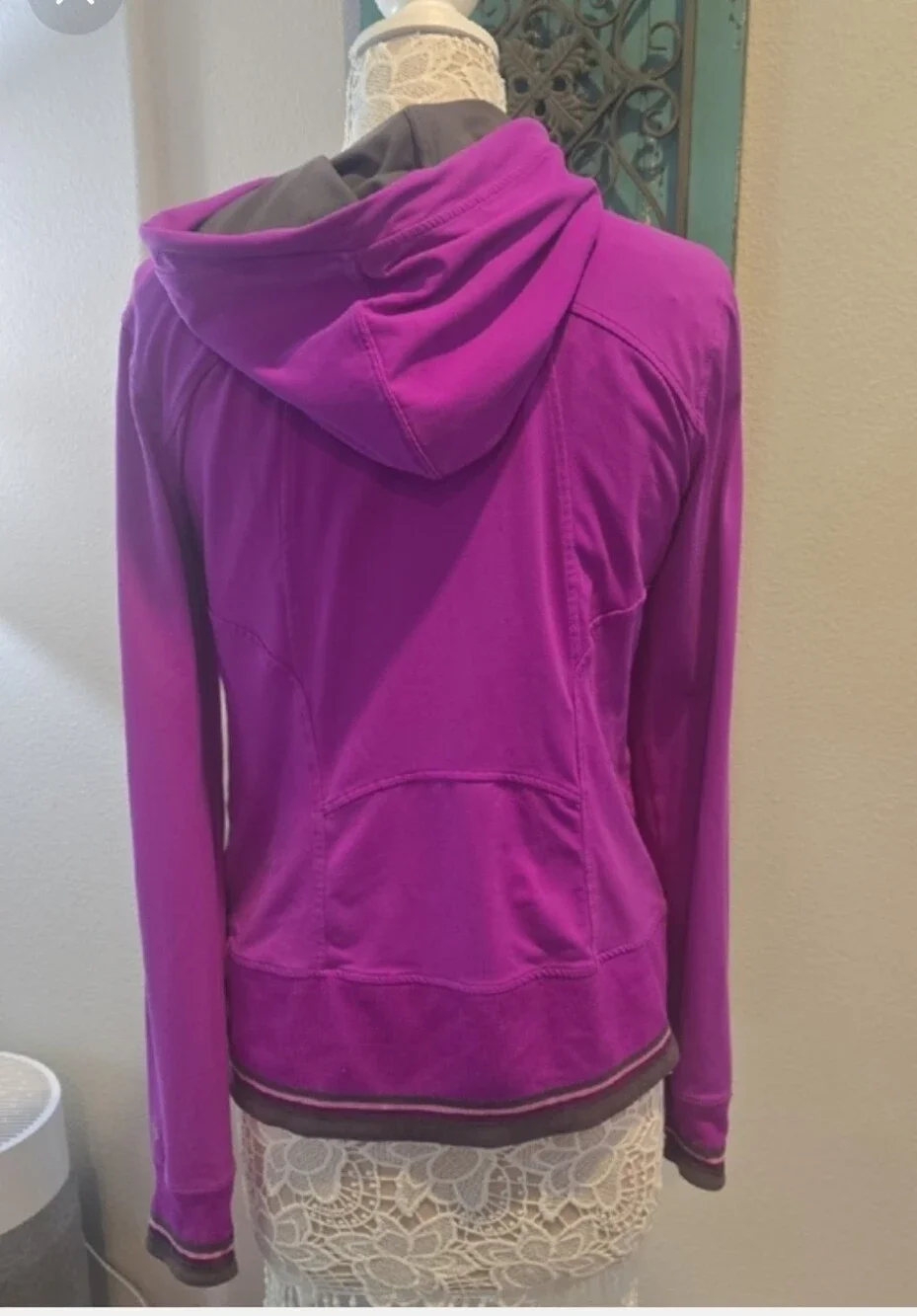 ALO Yoga Women's Violet Full-Zip Hooded Bomber Jacket